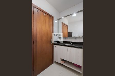 Apartamento para alugar com 100m², 2 quartos e sem vagaBanheiro