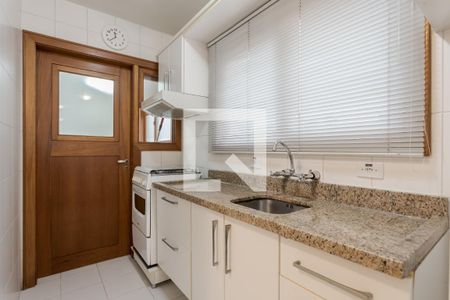Cozinha de apartamento para alugar com 2 quartos, 74m² em Petrópolis, Porto Alegre