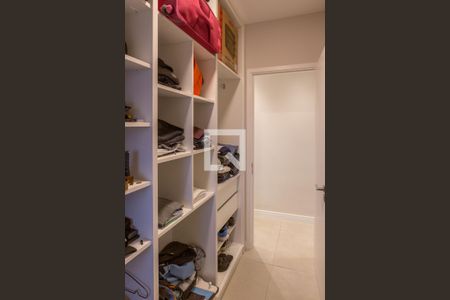 Apartamento à venda com 87m², 2 quartos e 1 vagaQuarto 3.- Closet