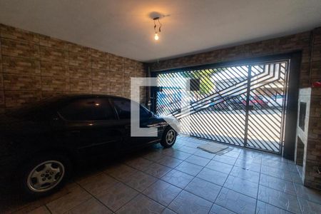 Casa à venda com 252m², 4 quartos e 2 vagas Casa à venda com 252m², 4 quartos e 2 vagasGaragem