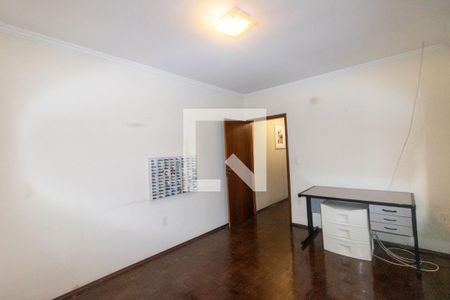 Casa à venda com 252m², 4 quartos e 2 vagas Casa à venda com 252m², 4 quartos e 2 vagasDormitório 2