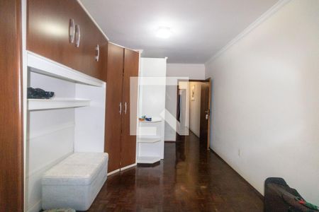 Casa à venda com 252m², 4 quartos e 2 vagas Casa à venda com 252m², 4 quartos e 2 vagasDormitório 1