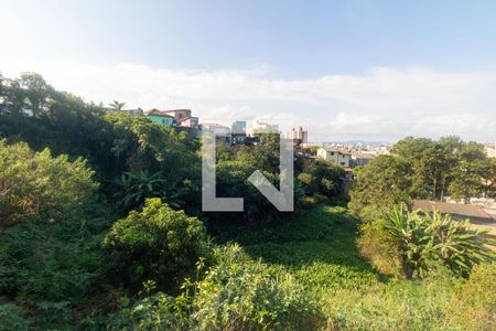 Casa à venda com 252m², 4 quartos e 2 vagas Casa à venda com 252m², 4 quartos e 2 vagasVista da Cozinha e Área de Serviço