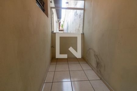 Casa à venda com 252m², 4 quartos e 2 vagas Casa à venda com 252m², 4 quartos e 2 vagasEscritório