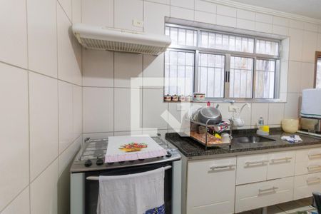 Casa à venda com 252m², 4 quartos e 2 vagas Casa à venda com 252m², 4 quartos e 2 vagasCozinha