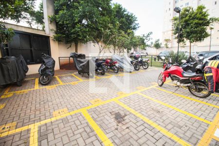 Apartamento à venda com 45m², 2 quartos e 1 vaga Apartamento à venda com 45m², 2 quartos e 1 vagaEstacionamento de moto