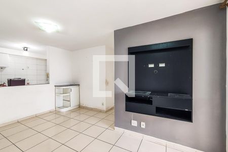 Sala de apartamento para alugar com 3 quartos, 74m² em Vila Suzana, São Paulo