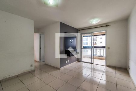 Sala de apartamento para alugar com 3 quartos, 74m² em Vila Suzana, São Paulo