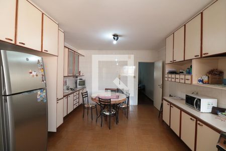 Casa à venda com 200m², 3 quartos e 2 vagasCozinha