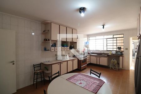 Casa à venda com 200m², 3 quartos e 2 vagasCozinha