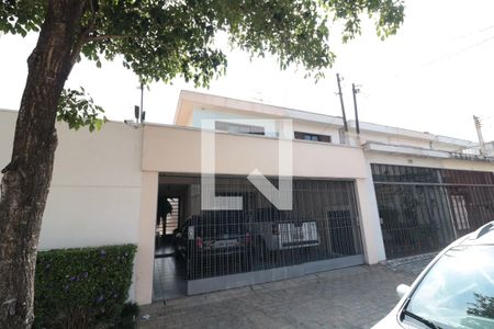Casa à venda com 200m², 3 quartos e 2 vagasFachada