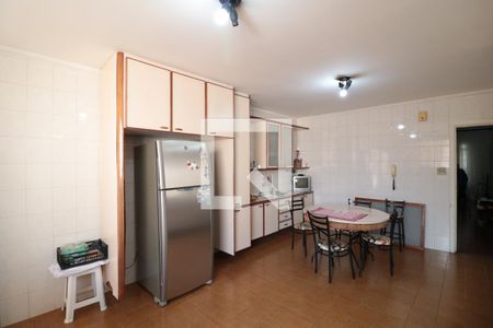 Casa à venda com 200m², 3 quartos e 2 vagasCozinha