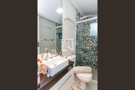 Casa à venda com 289m², 4 quartos e 4 vagasBanheiro suite 1