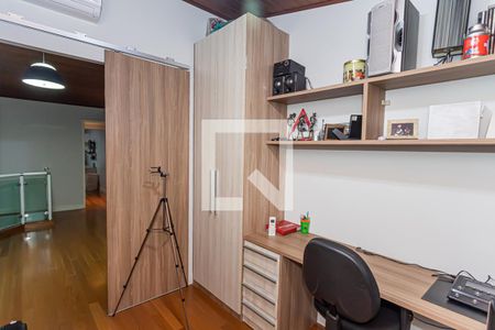 Casa à venda com 289m², 4 quartos e 4 vagasHome office / estudio