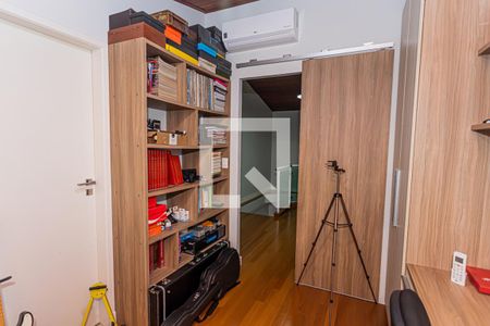 Casa à venda com 289m², 4 quartos e 4 vagasHome office / estudio