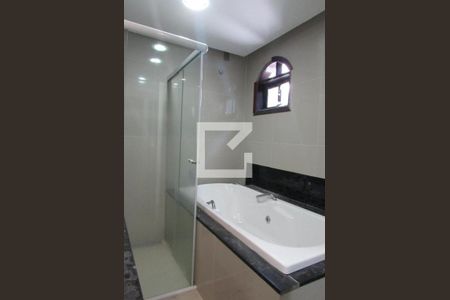 Casa para alugar com 160m², 2 quartos e 4 vagasBanheiro da Suíte