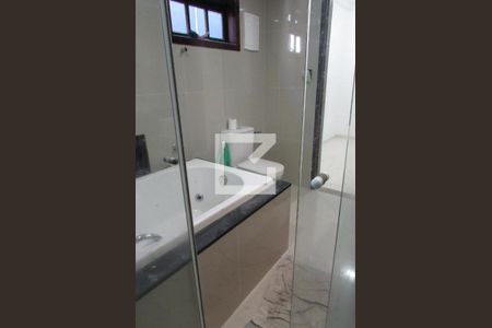 Casa para alugar com 160m², 2 quartos e 4 vagasBanheiro da Suíte