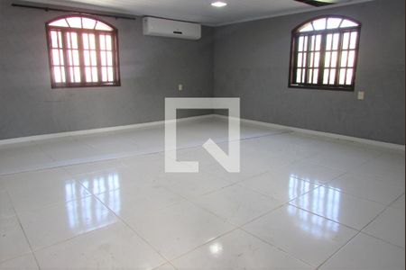 Casa para alugar com 160m², 2 quartos e 4 vagasEscritório