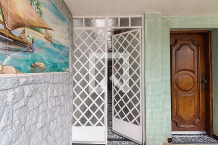 Casa à venda com 251m², 2 quartos e 6 vagasEntrada