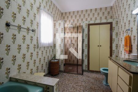 Banheiro de casa à venda com 2 quartos, 251m² em Vila Regente Feijó, São Paulo