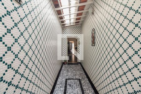 Casa à venda com 251m², 2 quartos e 6 vagasEntrada