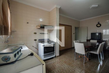 Casa à venda com 251m², 2 quartos e 6 vagasCozinha