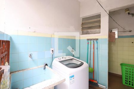 Casa à venda com 88m², 2 quartos e 2 vagas Casa à venda com 88m², 2 quartos e 2 vagasLavanderia