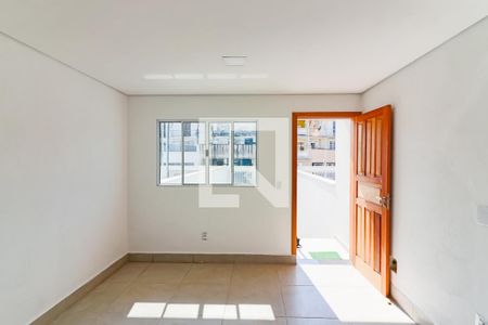 Sala de casa para alugar com 2 quartos, 100m² em Jardim das Vertentes, São Paulo