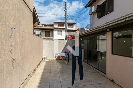 Casa à venda com 193m², 4 quartos e 1 vagaÁrea de Serviço