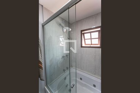 Casa à venda com 193m², 4 quartos e 1 vagaBanheiro do Quarto 2