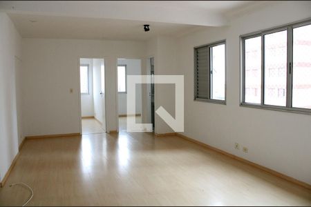 Sala de Apartamento com 2 quartos, 67m² Centro