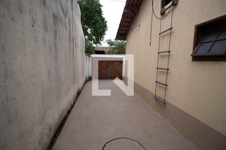 Casa de condomínio para alugar com 72m², 2 quartos e 2 vagasQuintal