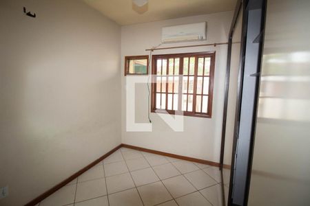 Quarto  de casa de condomínio para alugar com 2 quartos, 72m² em Vila Maria Helena, Duque de Caxias