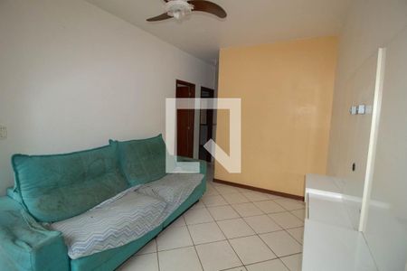 Sala de casa de condomínio para alugar com 2 quartos, 72m² em Vila Maria Helena, Duque de Caxias