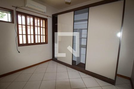 Quarto  de casa de condomínio para alugar com 2 quartos, 72m² em Vila Maria Helena, Duque de Caxias