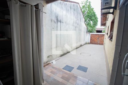 Casa de condomínio para alugar com 72m², 2 quartos e 2 vagasQuintal