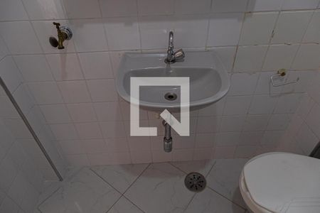 Banheiro de kitnet/studio para alugar com 1 quarto, 30m² em Santa Cecília, São Paulo