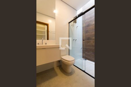 Casa de condomínio para alugar com 260m², 3 quartos e 4 vagas Casa de condomínio para alugar com 260m², 3 quartos e 4 vagasBanheiro suíte 2