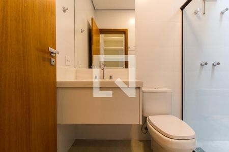 Casa de condomínio para alugar com 260m², 3 quartos e 4 vagas Casa de condomínio para alugar com 260m², 3 quartos e 4 vagasBanheiro suíte 2