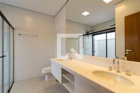 Casa de condomínio para alugar com 260m², 3 quartos e 4 vagas Casa de condomínio para alugar com 260m², 3 quartos e 4 vagasBanheiro suíte 3