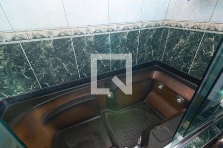 Casa de condomínio à venda com 178m², 3 quartos e 1 vaga Casa de condomínio à venda com 178m², 3 quartos e 1 vagaBanheiro da Suíte