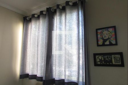 Apartamento para alugar com 50m², 2 quartos e 1 vagaDetalhe da Sala - Cortina