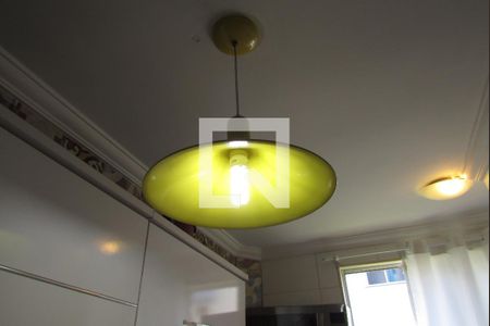 Apartamento para alugar com 50m², 2 quartos e 1 vagaDetalhe da Cozinha - Lustre