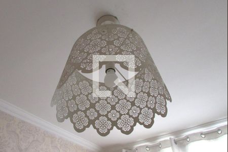 Apartamento para alugar com 50m², 2 quartos e 1 vagaDetalhe do Quarto 1 - Lustre