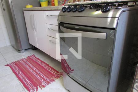 Apartamento para alugar com 50m², 2 quartos e 1 vagaCozinha - Fogão