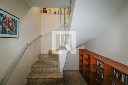 Escada de casa à venda com 3 quartos, 205m² em Vila Prudente, São Paulo