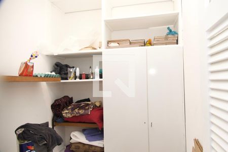 Apartamento para alugar com 64m², 2 quartos e 1 vaga Apartamento para alugar com 64m², 2 quartos e 1 vagaQuarto serviço