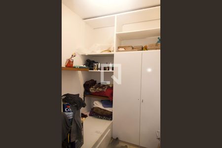 Apartamento para alugar com 64m², 2 quartos e 1 vaga Apartamento para alugar com 64m², 2 quartos e 1 vagaQuarto serviço