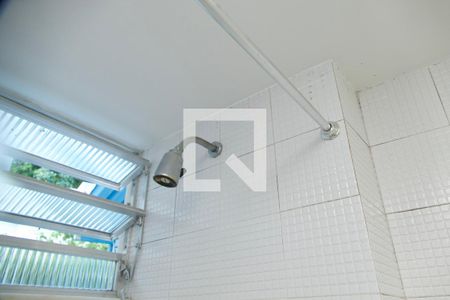 Apartamento para alugar com 64m², 2 quartos e 1 vaga Apartamento para alugar com 64m², 2 quartos e 1 vagaBanheiro social