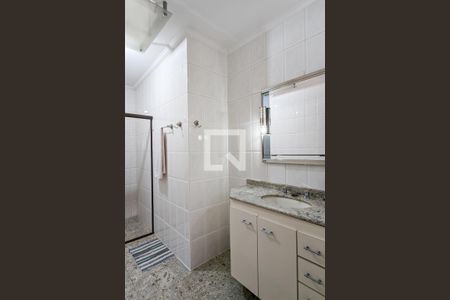 Casa à venda com 420m², 4 quartos e 4 vagasBanheiro da suíte 3